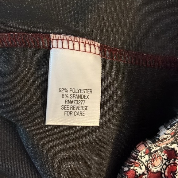 Croft & Barrow cranberry velvet , 3/4 sleeved top. Size Large - Picture 10 of 10